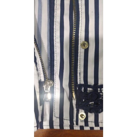 Chico's Striped Zip and Snap 3/4 Length Tab Sleeve Jacket, Navy/Wht, Sz 1 (8) - Picture 11 of 12